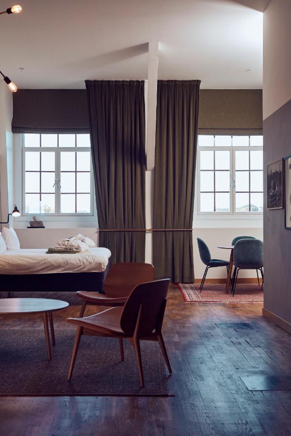 Naeaes Fabriker Hotell & Restaurang Tollered ภายนอก รูปภาพ